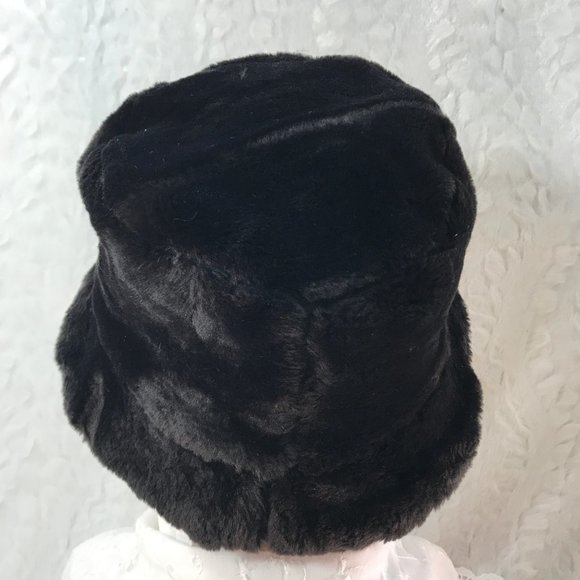 Faux fur bucket Flip Brim Hat - Picture 3 of 5